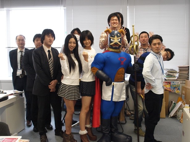 編集部での一枚！