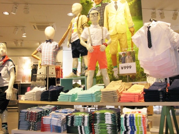 大阪では初となるキッズウェアの品ぞろいにも注目