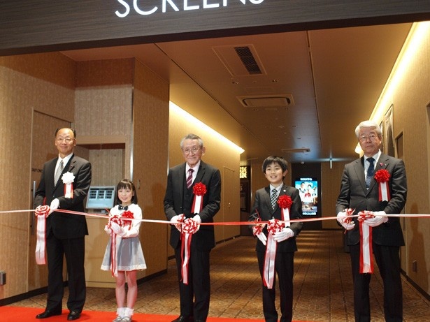 ハーバーランドにシネコンが4/18(木)オープン！　記念して神戸が舞台の映画「少年H」特別試写会開催！