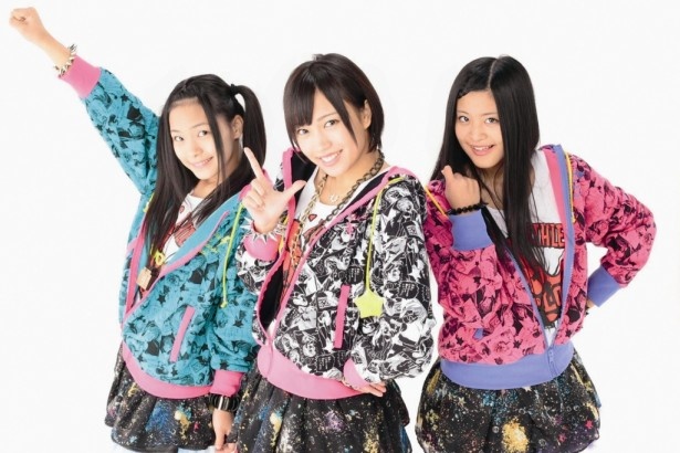 アスリート系リアルアイドル、WE LOVE。毎週日曜、12：00～14：30にアイドルカフェ「WeLove」で無料ライブ実施中！