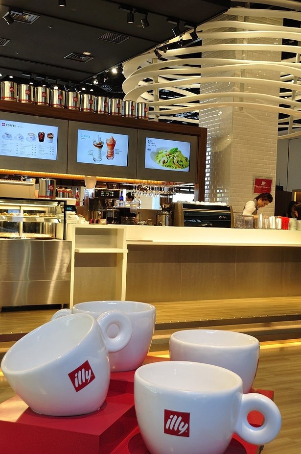 カフェラボではillyのコーヒー豆を使用