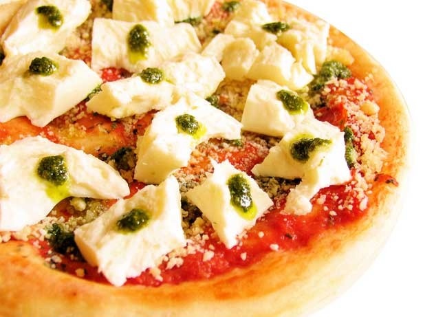 「イタリア料理 食材カーサ・カキヤ」の3倍すごチーズ★ごちそうマルゲリータ(神戸ピザよりどり3枚セットで2999円)