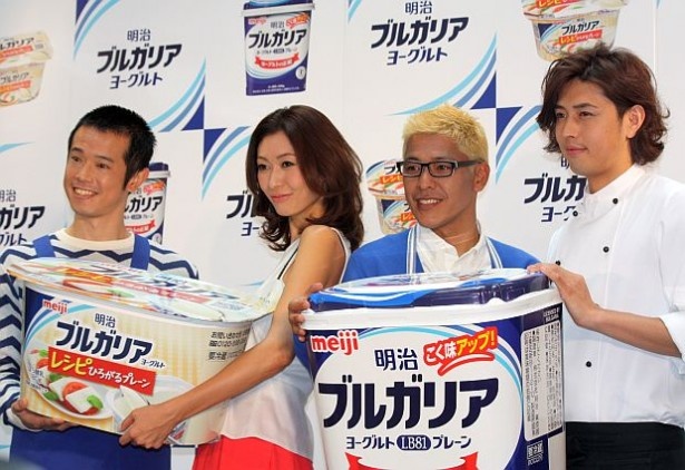 【写真を見る】庄司智春さん、田丸麻紀さん、田村亮さん、有坂翔太さんが登場！