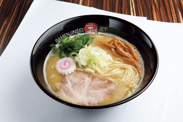「ラーメン人生JET」の鶏煮込みそば ￥780