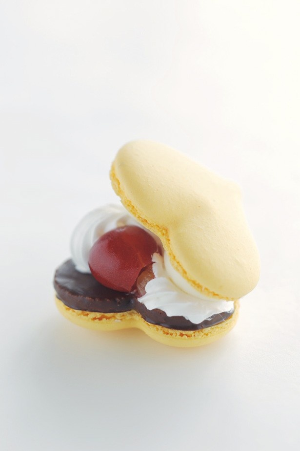 「ホテルニューオータニ大阪」のマカロンバーガー 各￥450