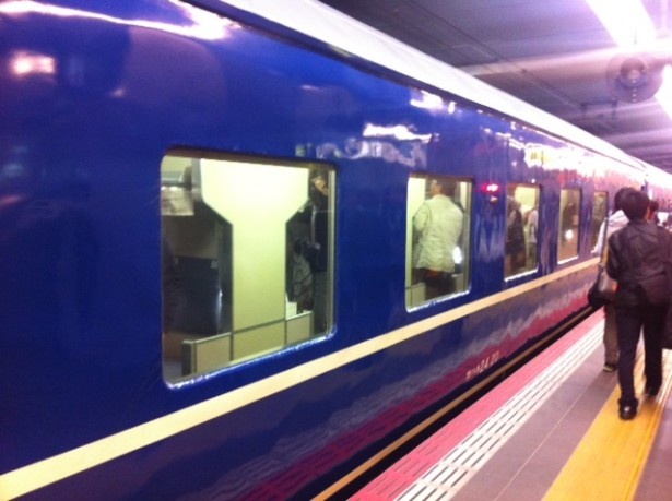 ことしもこの寝台列車に乗って「ニコニコ超会議」へ！