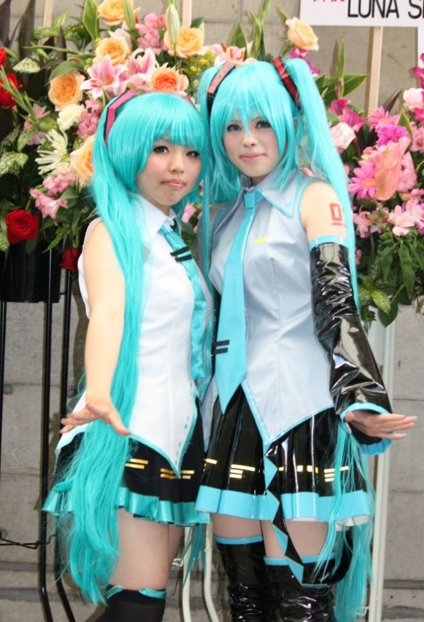 初音ミクの2人組！