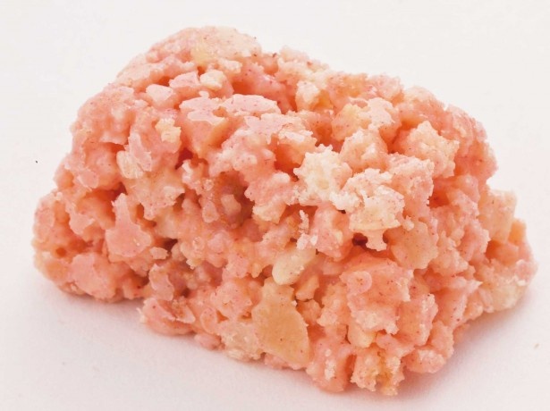 さくほろ食感のストロベリー味はイチゴ×マカダミア