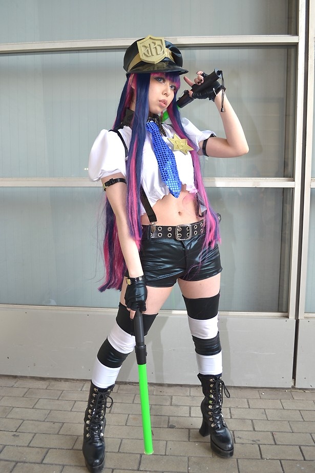 セクシーなへそ出しファッションが似合っている　写真11/40