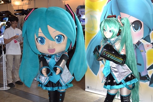 ふたりの初音ミクによるパフォーマンス