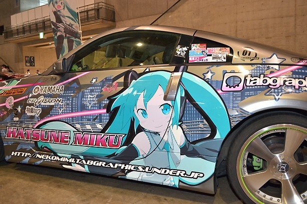 同じ初音ミクでも、絵のテイストはさまざま