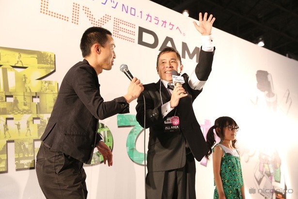 なんと踊ってみたブースでナインティナインの岡村さんが踊ってみた！