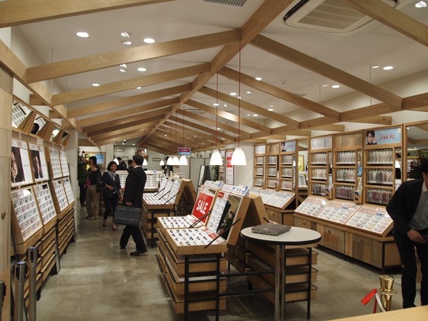 商品数は約1800種！