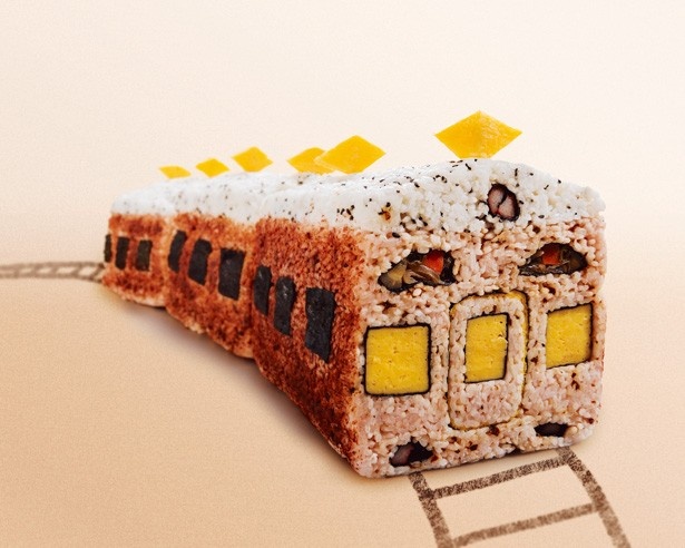 【写真を見る】阪急電車をお寿司で再現した「阪急電車寿司」