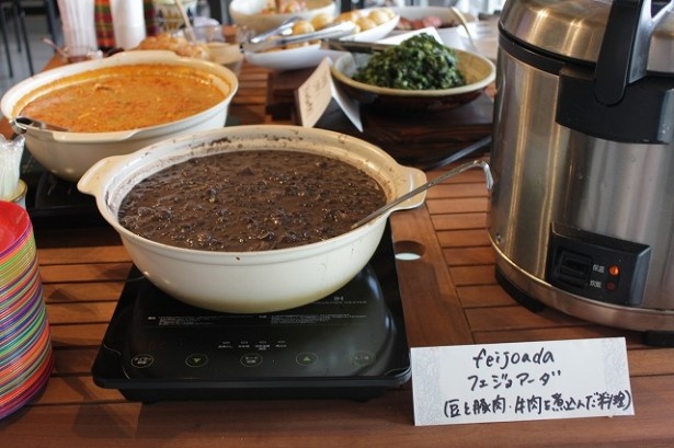豆と豚肉、牛肉煮込み