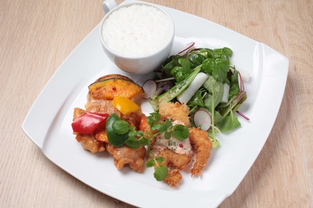 「平日ワンプレートランチ」(1155円)