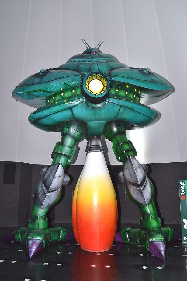 【写真を見る】ガンダムフロント東京に出現した巨大なビグ・ザム