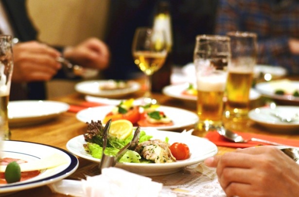 新たな出会いとおいしい料理を求めて、いざ有楽町へ！