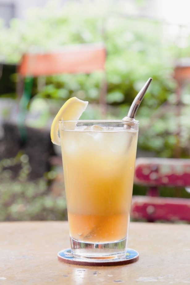 飲みやすいノンアルコールの｢ジンジャーレモンマテ｣