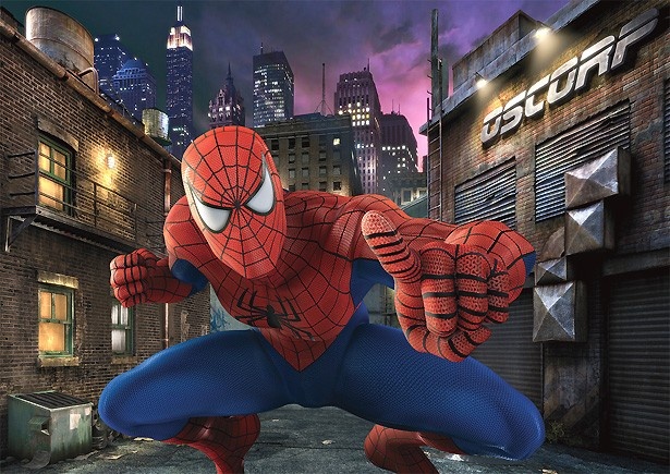 【写真を見る】ニューヨークの街中を舞台に、スパイダーマンの迫力バトルが楽しめる