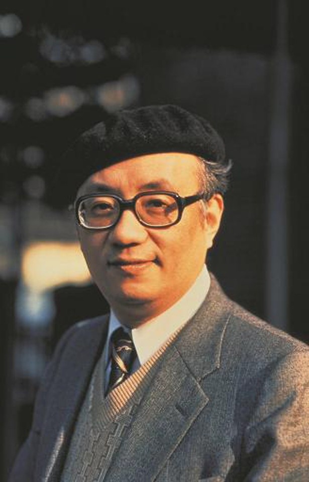 手塚治虫は1928年11月3日、大阪府生まれ。1989年他界