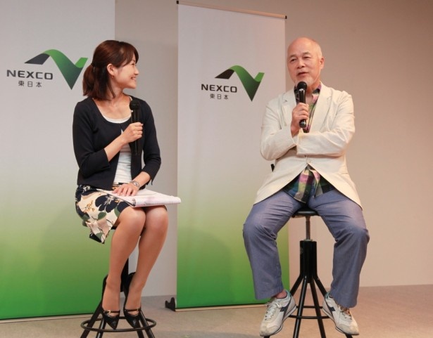 小説家の逢坂剛氏と西岡麻生さんによる江戸をテーマにしたトークセッションも