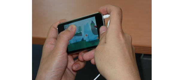 新感覚!　ゲーム機を傾けてキャラを操作