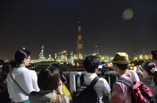 工場カメラマン・小林哲朗氏のレクチャーを受けながら工場夜景を撮影できるチャンス！