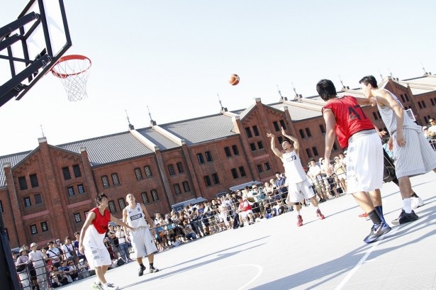 3×3の本格的なバスケット大会がサッポロファクトリーで開催！試合やライブも楽しもう！