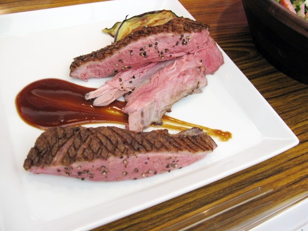 シャラン鴨の低温ロースト（1280円）