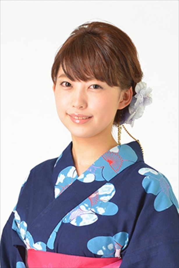 「ゆかた美人コンテスト」グランプリの小野佳奈さん