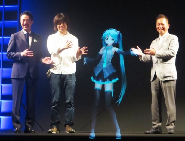 グランフロント大阪に初音ミク コンサート大阪初上陸記者会見