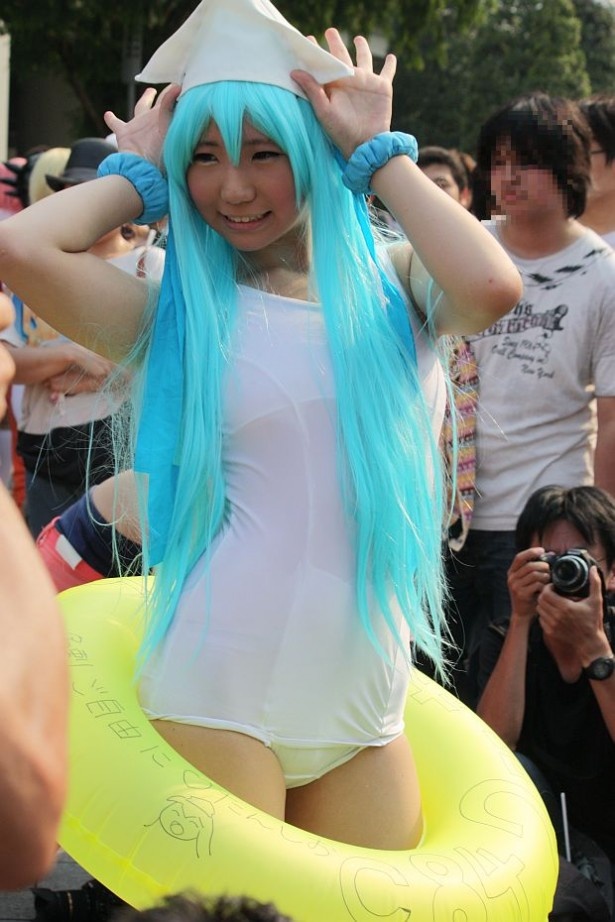 カメラマンを虜にしたイカ娘