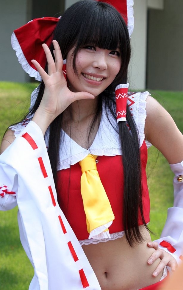 癒し系のコスプレ美女