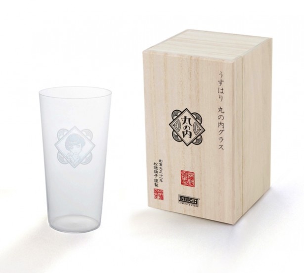 「丸の内グラス うすはりタンブラー L（桐箱入り）」　 孔雀（くじゃく） 3675円