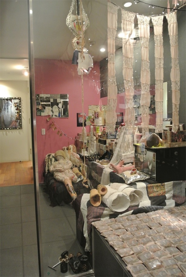 片山真理氏の作品【納屋橋エリア】