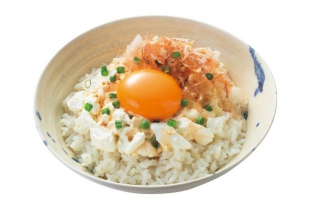 甘みの付いていないプレーンヨーグルトは、合わせる食材の味の邪魔をしない