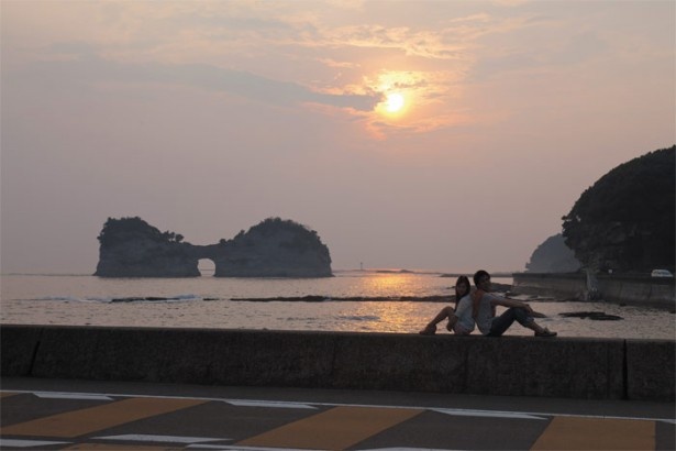 白浜では円月島と沈む夕日のコラボにうっとり