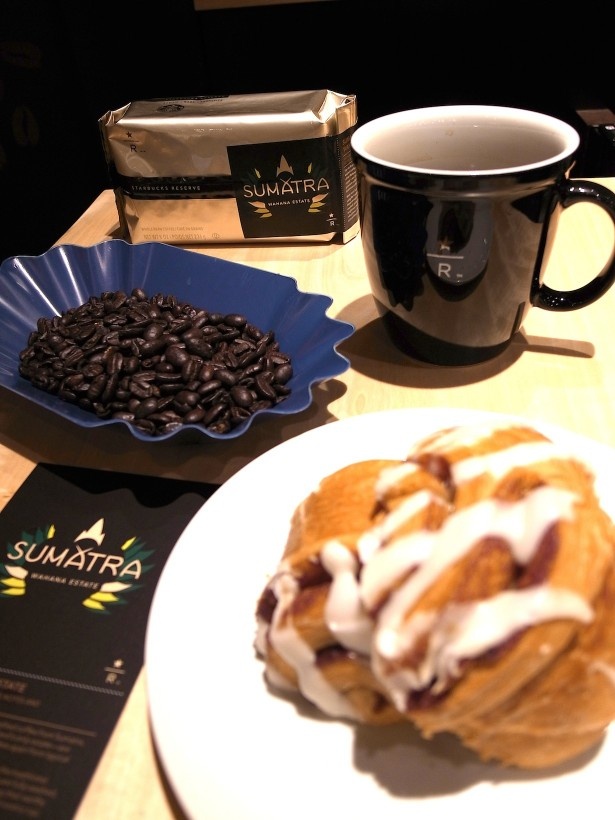 希少な高級豆“スターバックス リザーブ”にこそ合わせたい新スイーツとは？