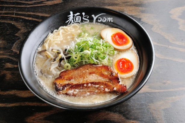 【関西ウォーカー最新号発売中！】「秋の半額ラーメン祭」（全14店）が綴じ込み付録で登場！