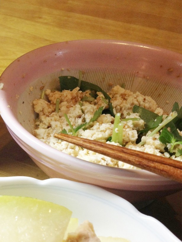 白和えのようなおとなしい味の料理とも合います。