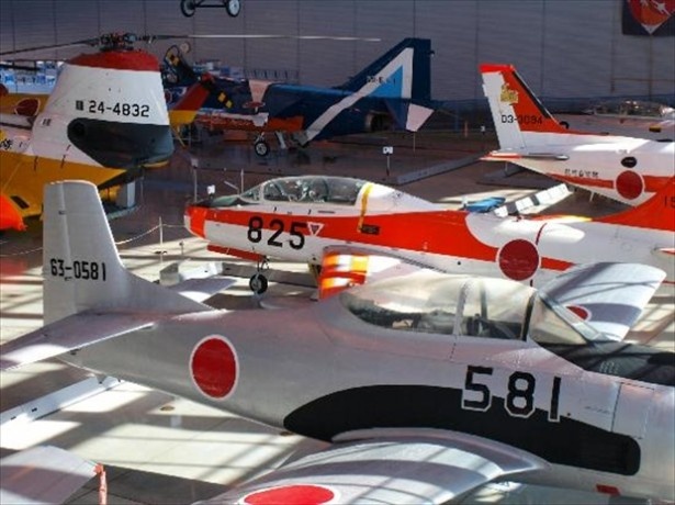 3位の航空自衛隊 浜松広報館（エアーパーク）