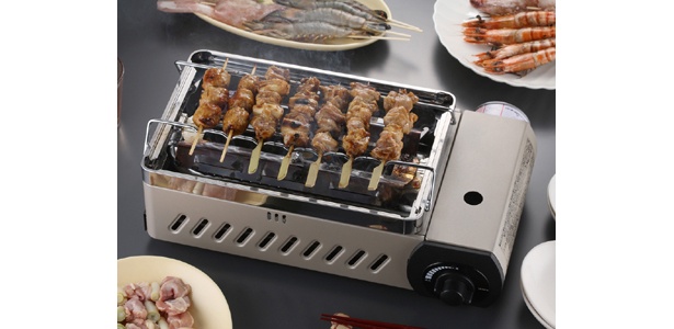 「炉ばた大将 炙家」（実勢価格：7000円）　これでどんどん焼いてみんなで盛り上がっちゃって！（岩谷産業）
