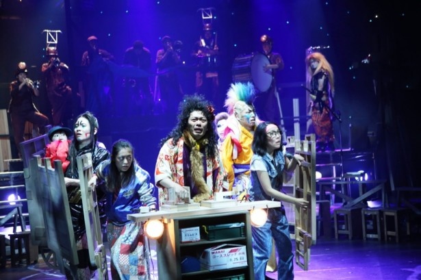 劇団鹿殺し、充電前のラスト公演を2015年3月末閉館の青山円形劇場で上演！