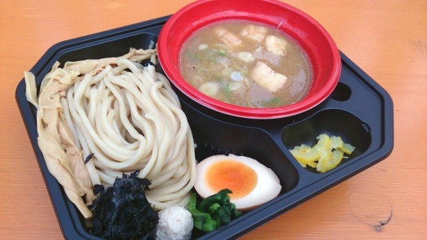 吉田商店の柔らかく長い穂先メンマは優しい味わい