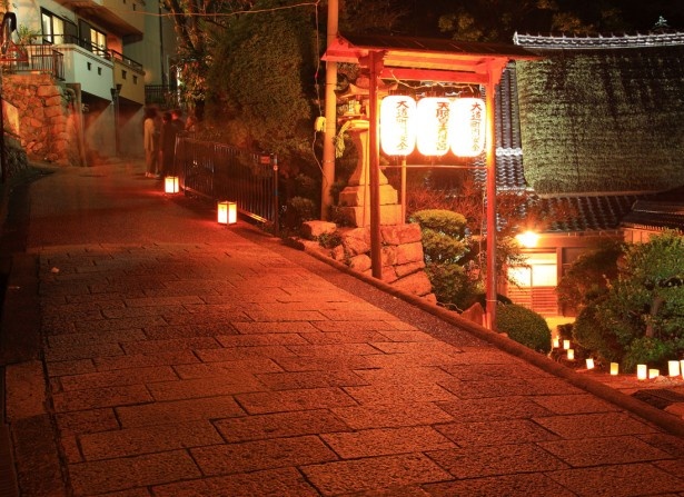 【連載「竹内街道・横大路（大道）1400年」通信　その31】竹内街道が幻想的な光に包まれる！10/19(土)大阪・太子町にて「竹内街道“灯路祭り”」開催！