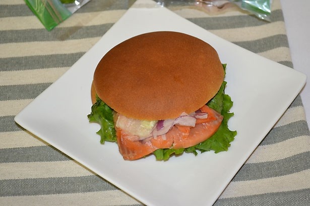 ブランサンド サーモン＆クリームチーズ(250円)