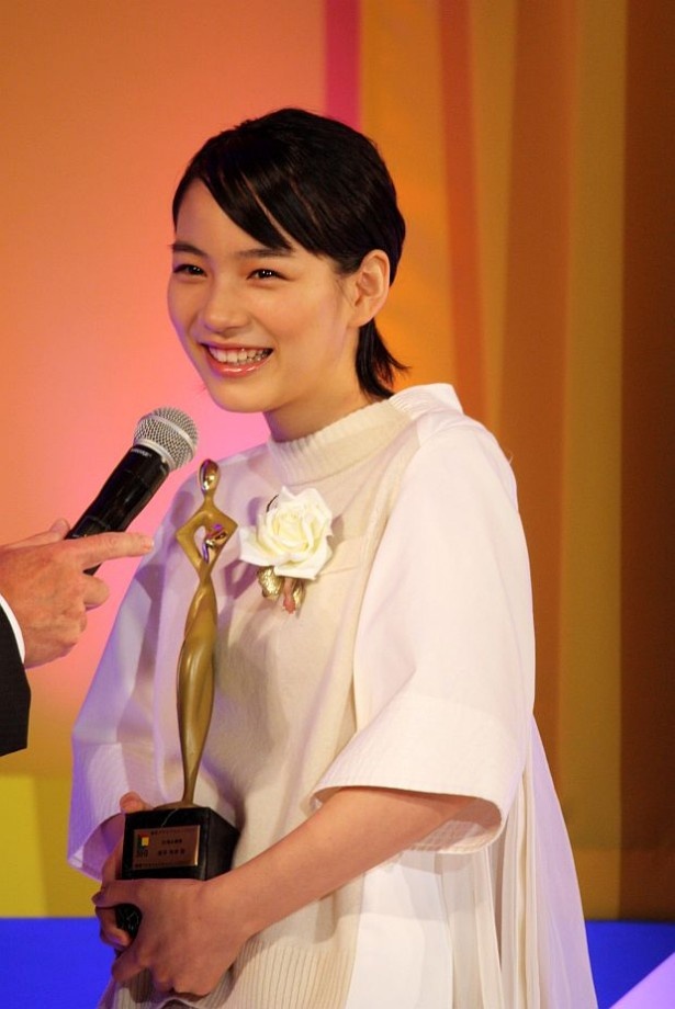 「(主演女優賞も、あまちゃんに関わった)全員で取った賞」と話した