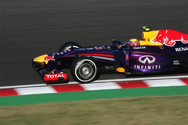 予選を制し、ポールポジションを獲得したレッドブルのマーク・ウェバー