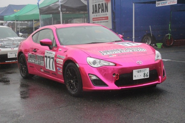会場には、約120台ものキャンピングカーがそろう